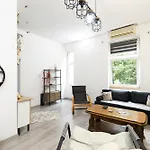 Apartman Seven *