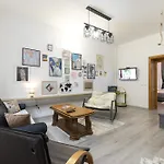 Seven Apartman